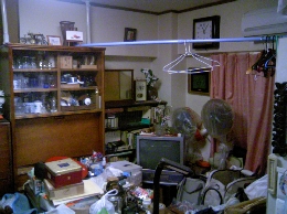 遺品整理作業前（リビング）